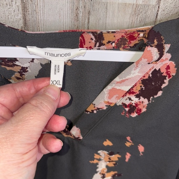 Maurices XXLGray Floral Pullover Sheer Blouse Top Plus - Picture 4 of 16